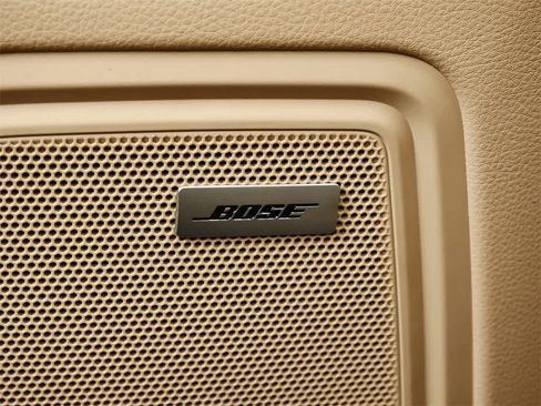 Used 2025 Porsche Macan image 18