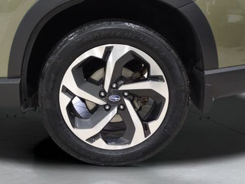 Used 2024 Subaru Forester Touring AWD/4WD image 27