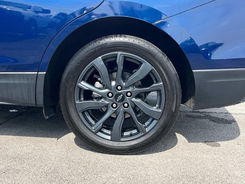 Used 2023 Chevrolet Equinox RS w/ LPO, Floor Liner Package FWD image 16