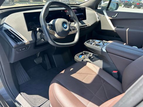 Certified 2023 BMW iX xDrive50 w/ Convenience Package image 24