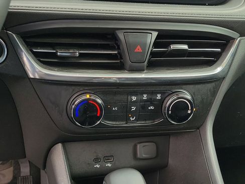 Used 2025 Buick Encore GX Preferred FWD image 28