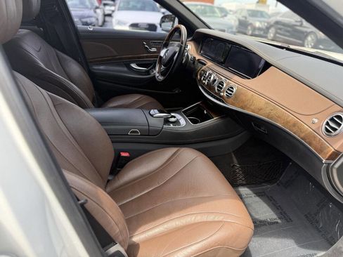 Used 2016 Mercedes-Benz S 550 4MATIC Sedan w/ Premium Package image 13