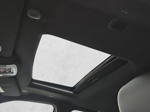 New 2026 RAM 3500 Laramie AWD/4WD image 17