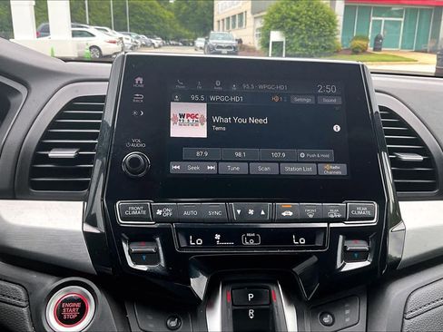 Used 2024 Honda Odyssey Sport image 36