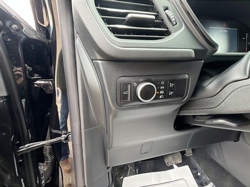 Used 2026 Ford Escape ST-Line w/ Tech Pack #1 AWD/4WD image 11