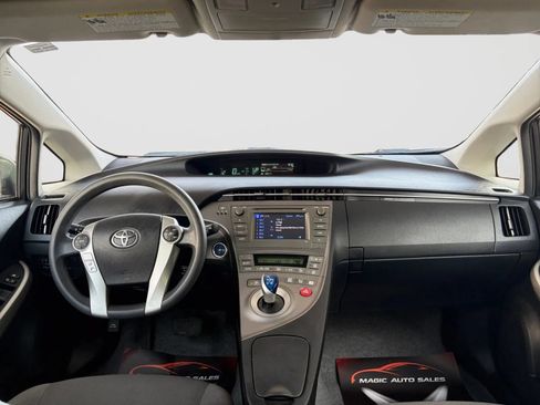 Used 2013 Toyota Prius Two FWD image 20