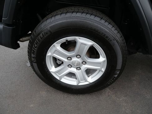 Used 2020 Jeep Wrangler Unlimited Sport S image 34