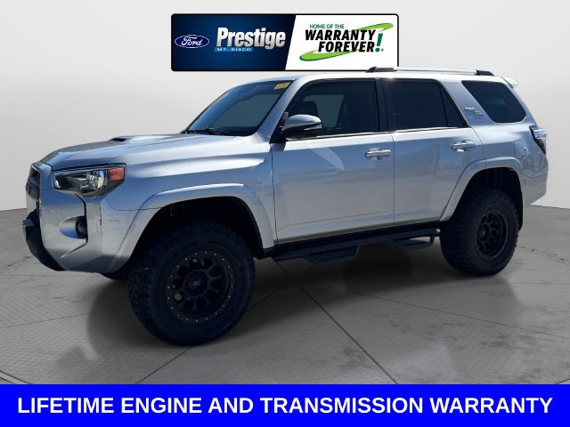 Used 2018 Toyota 4Runner TRD Off-Road Premium AWD/4WD image 8