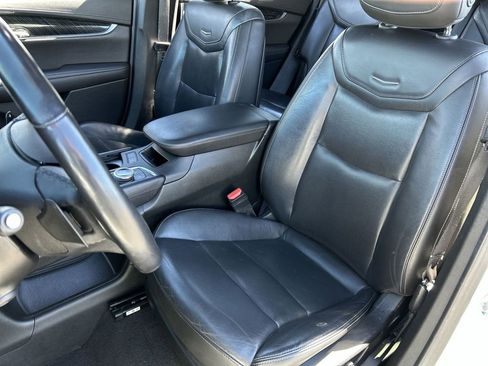 Used 2020 Cadillac XT6 Premium Luxury image 20