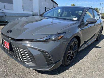 New 2025 Toyota Camry SE