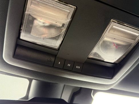 Used 2020 Dodge Challenger R/T image 36