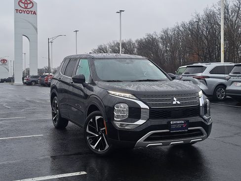 Used 2024 Mitsubishi Outlander SE image 31