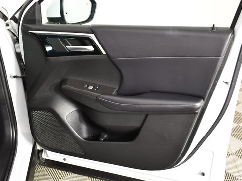 Used 2023 Mitsubishi Outlander SE AWD/4WD image 30