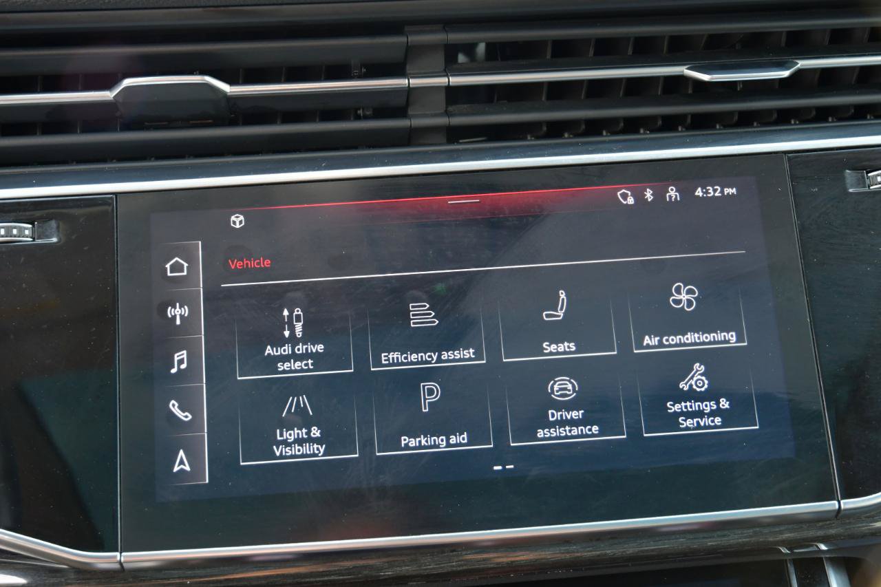 Used 2021 Audi Q7 3.0T Premium Plus AWD/4WD image 19