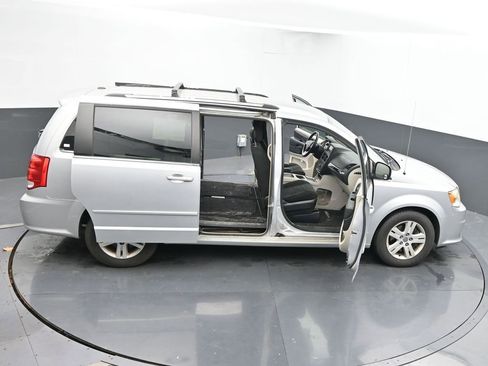 Used 2012 Dodge Grand Caravan Crew w/ Crew Value Pkg image 47