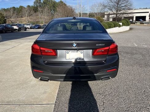 Used 2019 BMW 540i w/ M Sport Package image 12