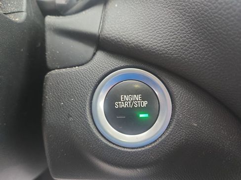 Used 2023 Chevrolet Equinox LT image 26