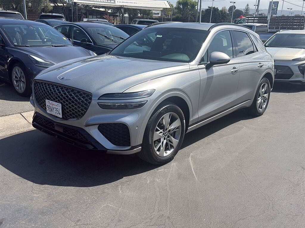 Used 2022 Genesis GV70 3.5T Sport w/ Sport Advanced Package AWD/4WD image 1