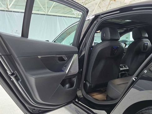 Used 2025 BMW 530i xDrive image 15