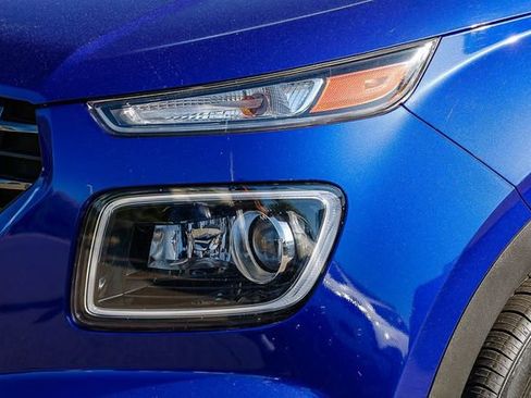 Certified 2024 Hyundai Venue Limited image 8