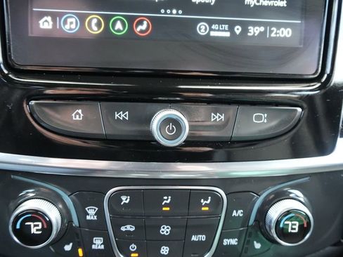 Used 2023 Chevrolet Traverse LT w/ LT Premium Package image 39