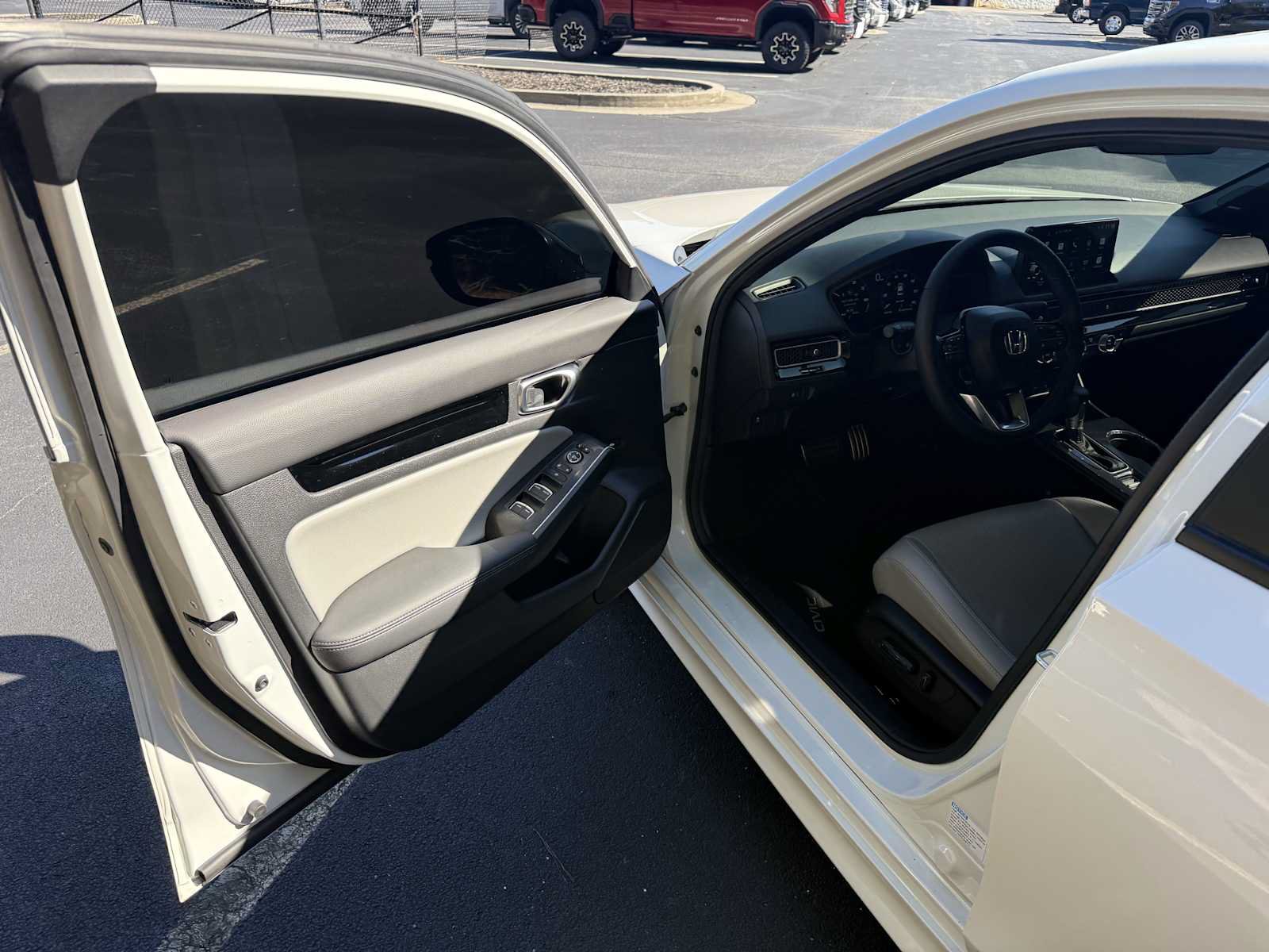 Used 2025 Honda Civic Sport Touring image 9