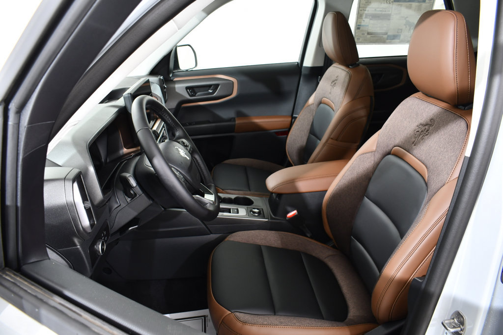 New 2026 Ford Bronco Sport Outer Banks w/ Outer Banks Tech Package+ AWD/4WD image 6