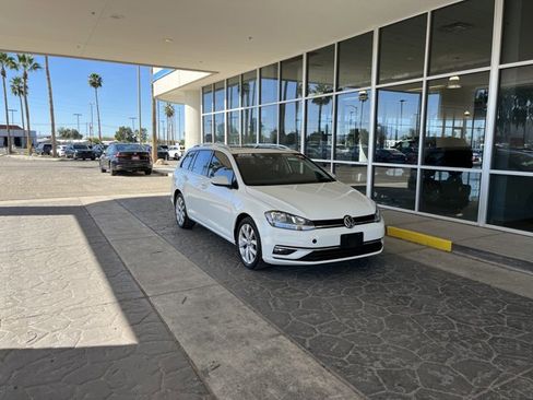 Used 2018 Volkswagen Golf SEL image 5