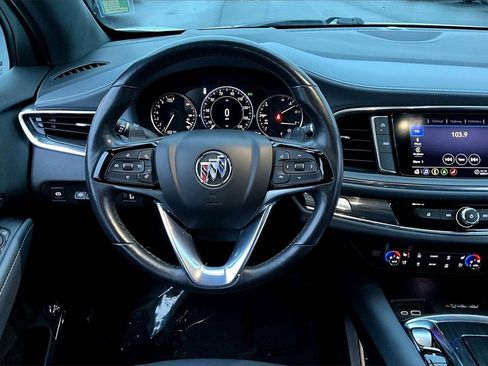 Used 2024 Buick Enclave Premium image 5