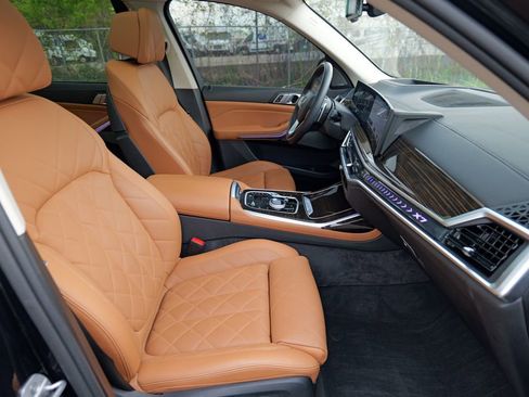 Used 2024 BMW X7 xDrive40i w/ Executive Package AWD/4WD image 41