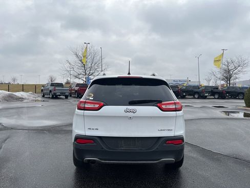 Used 2018 Jeep Cherokee Limited image 4