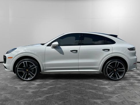 Used 2023 Porsche Cayenne S AWD/4WD image 3