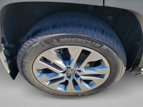 Used 2025 Toyota RAV4 XLE Premium image 11