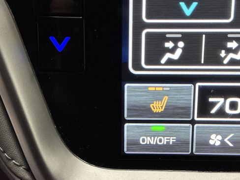 Used 2024 Subaru Outback Premium image 33