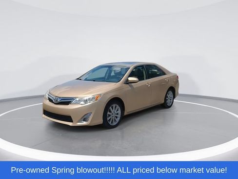 Used 2012 Toyota Camry XLE FWD image 4
