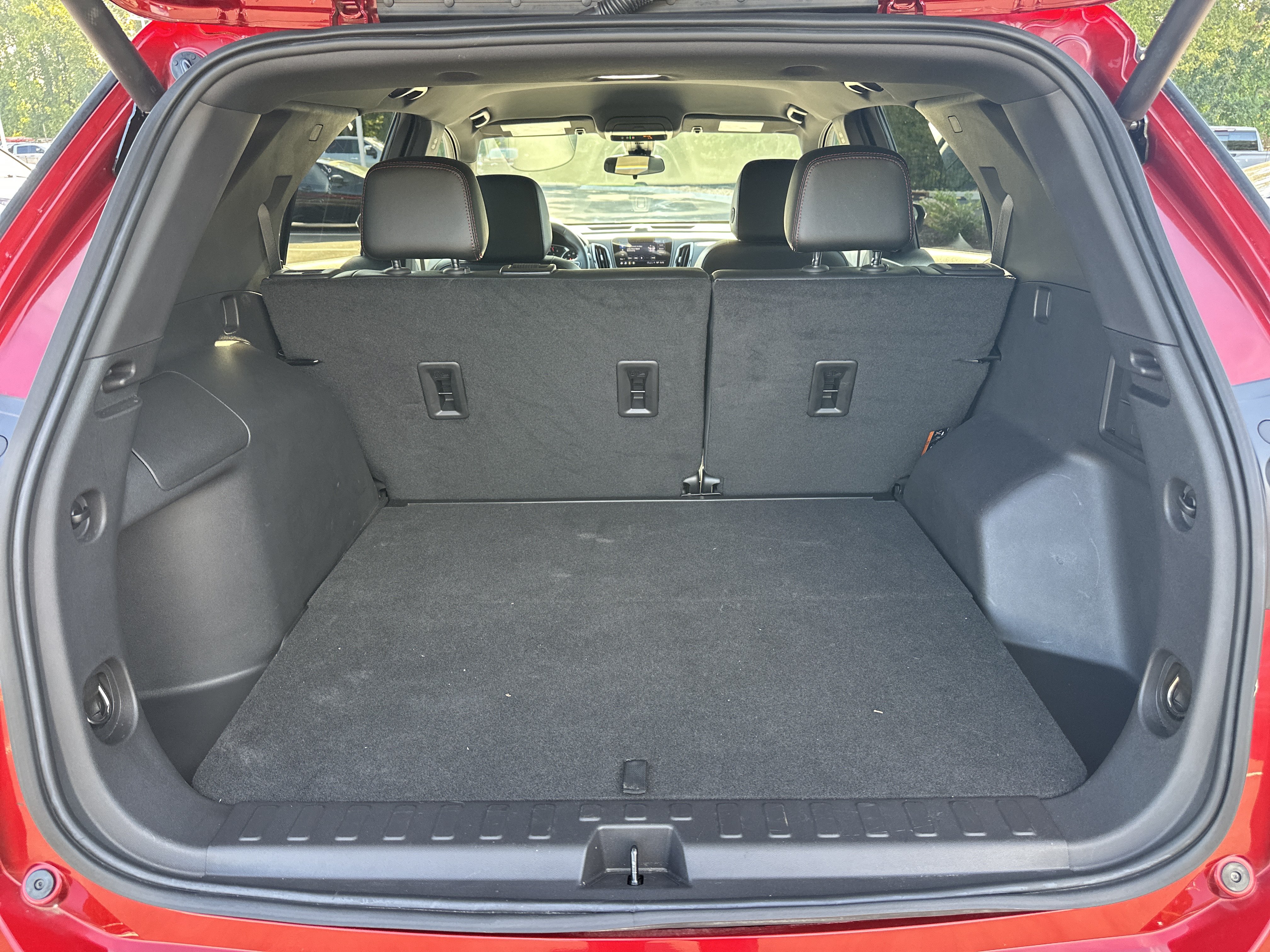 Used 2024 Chevrolet Equinox RS FWD image 19