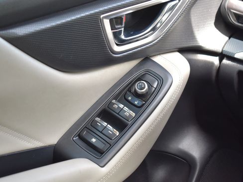 Used 2020 Subaru Forester Limited AWD/4WD image 16