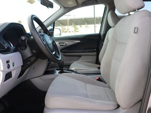 Used 2016 Honda Pilot EX image 11