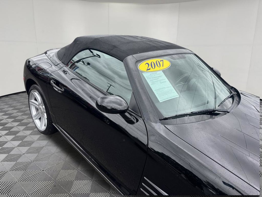 Used 2007 Chrysler Crossfire Convertible RWD image 15