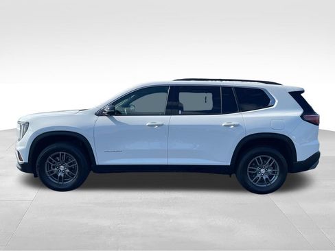 Used 2025 GMC Acadia Elevation FWD image 2