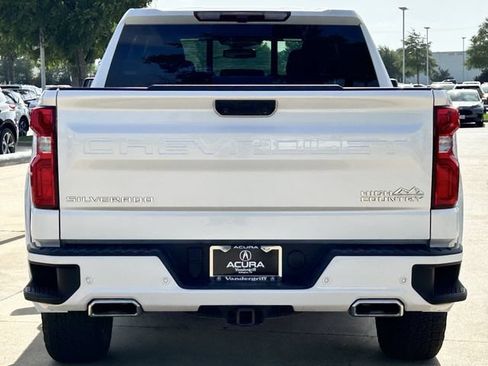 Used 2024 Chevrolet Silverado 1500 High Country AWD/4WD image 5