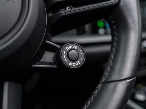 Used 2022 Porsche 911 Targa 4S image 25