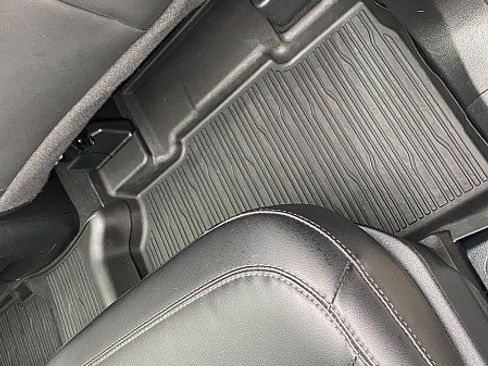 Certified 2022 Ford Explorer XLT w/ Equipment Group 202A image 43