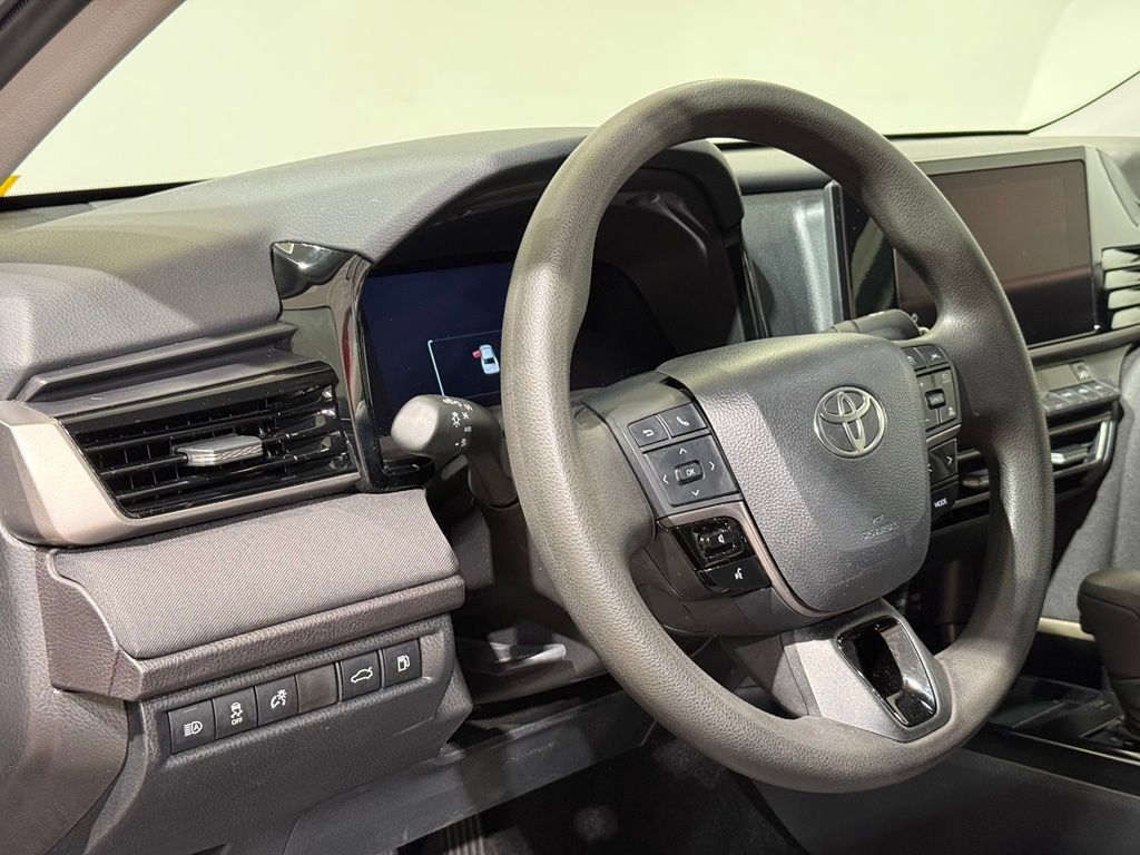 Used 2026 Toyota Camry LE FWD image 16