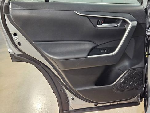Used 2020 Toyota RAV4 XLE w/ Convenience Package image 34