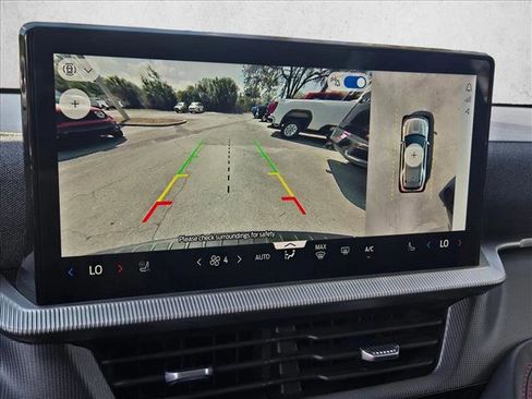 Used 2025 Ford Explorer ST-Line w/ ST-Line Street Pack image 13