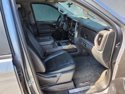 Used 2020 Chevrolet Silverado 1500 LT Trail Boss image 13