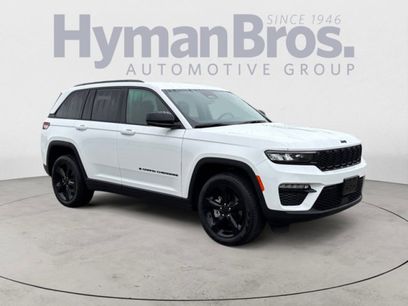Used 2024 Jeep Grand Cherokee Limited w/ Black Appearance Package