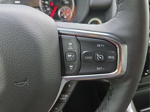 Used 2026 RAM 1500 Laramie AWD/4WD image 18