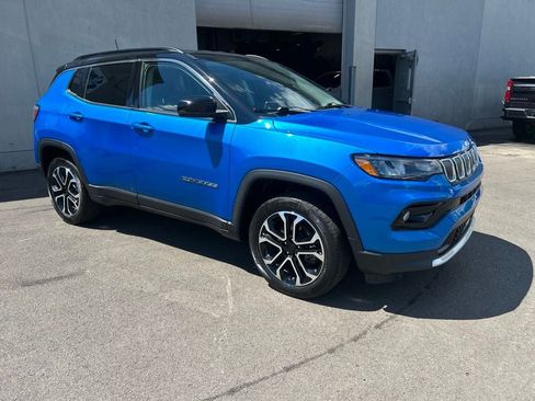 Used 2022 Jeep Compass Limited AWD/4WD image 8